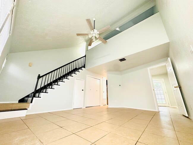 Photo - 11014 Longtom Ct