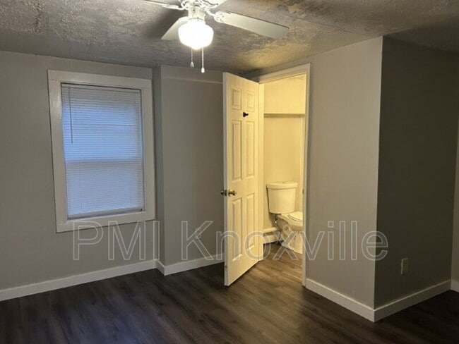 Photo - 417 Landau Dr