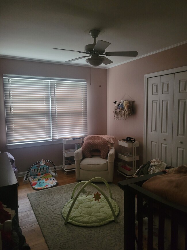 1275 Belmont Ct