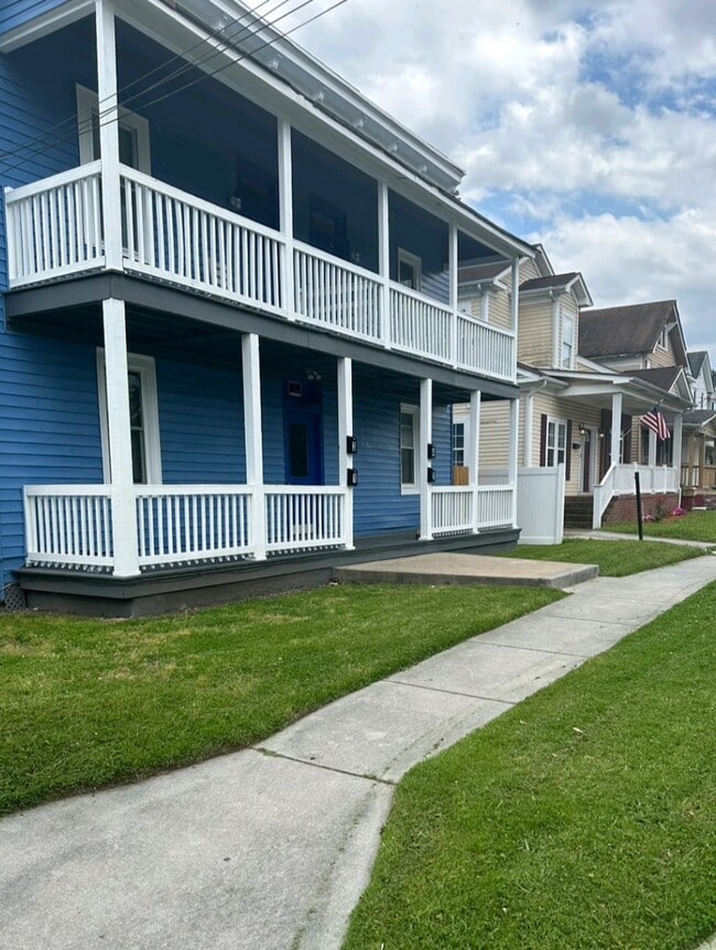 Building Photo - 1542 Dungee St Unit 4