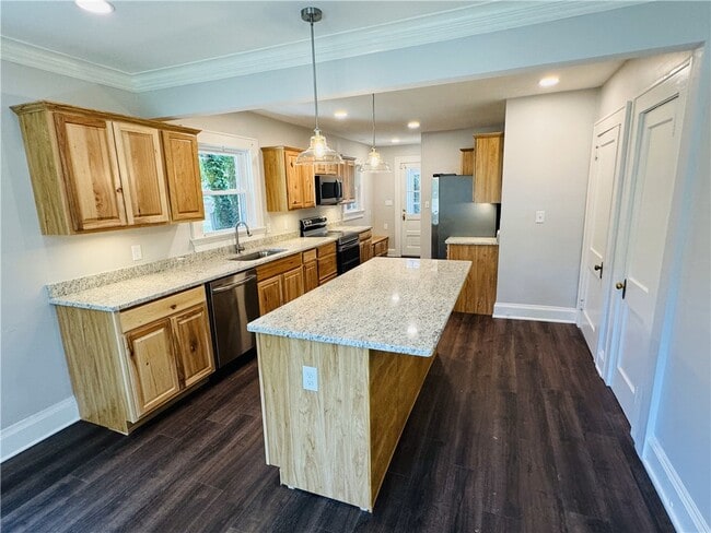 Photo - 212 Whitehall Rd