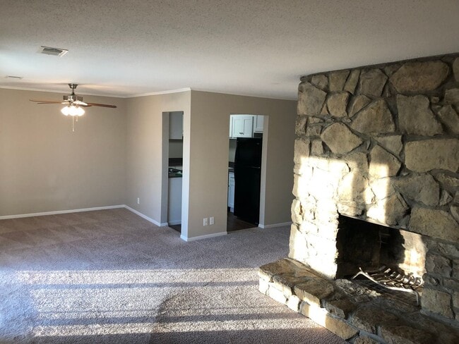 Photo - Quail Creek Apts.