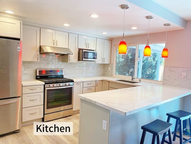 Photo - 150 Beaumere Way