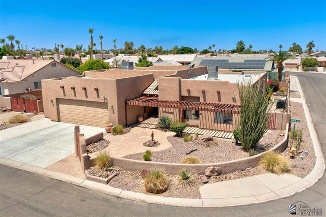 Building Photo - Custom pool/spa home for rent