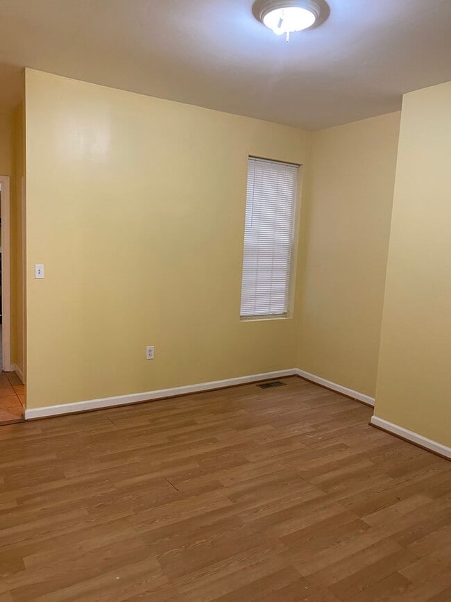 Photo - Spacious Rooms! Hardwood Flooring Througho...