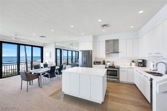 Photo - 2211 Gulf Shore Blvd N Unit C4