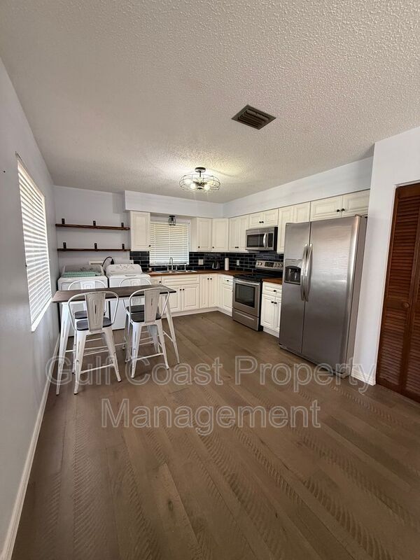 Photo - 40 1st Ave Unit Bottom