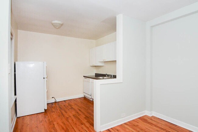 Photo - 1314 N Dearborn St Unit 506