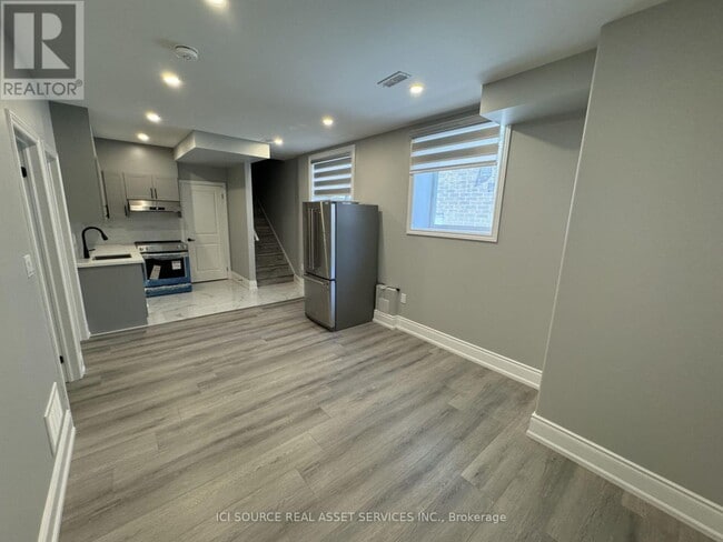Photo - 453 Thornborrow Ct