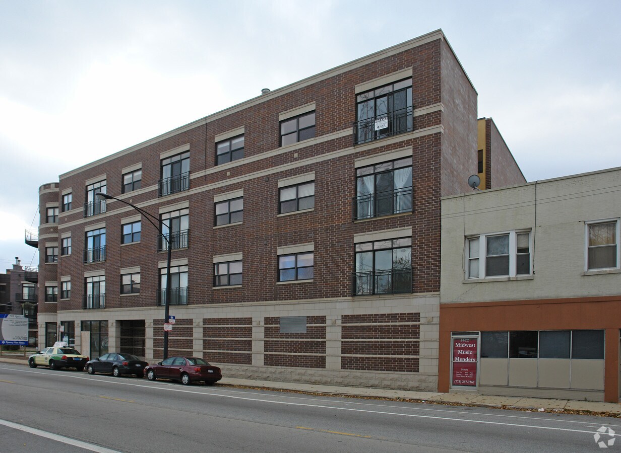 Photo - 3420 N Elston Ave