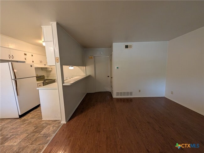 Photo - 165 Richter Ln