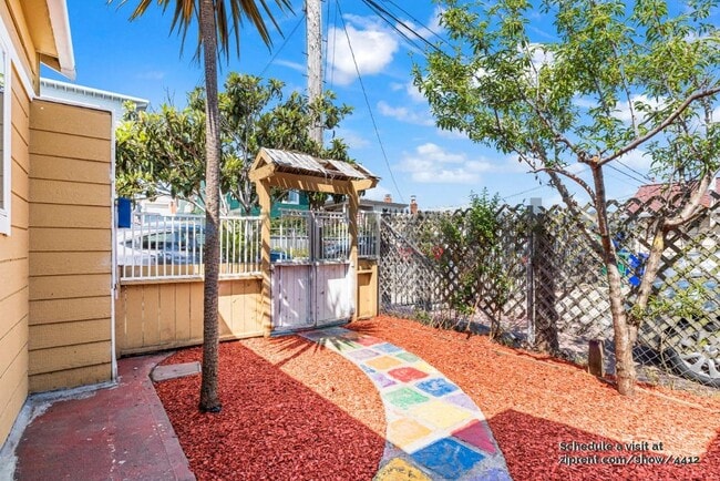 Photo - 5210 Sacramento Ave