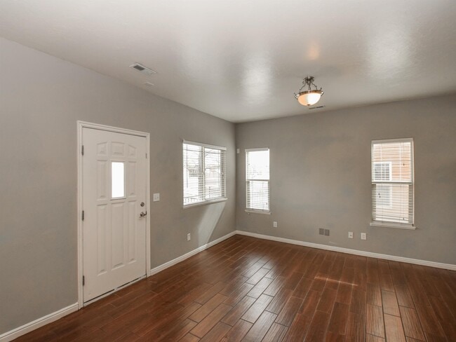 Photo - 1525 N 400 W