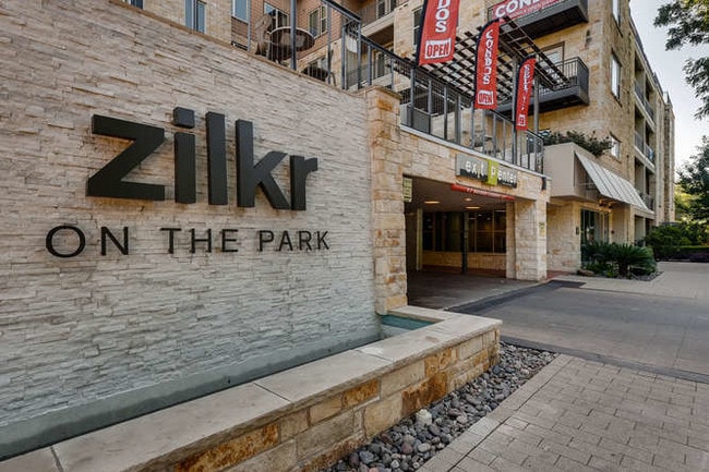 Photo - 1900 Barton Springs, Unit #2042 Unidad 2042