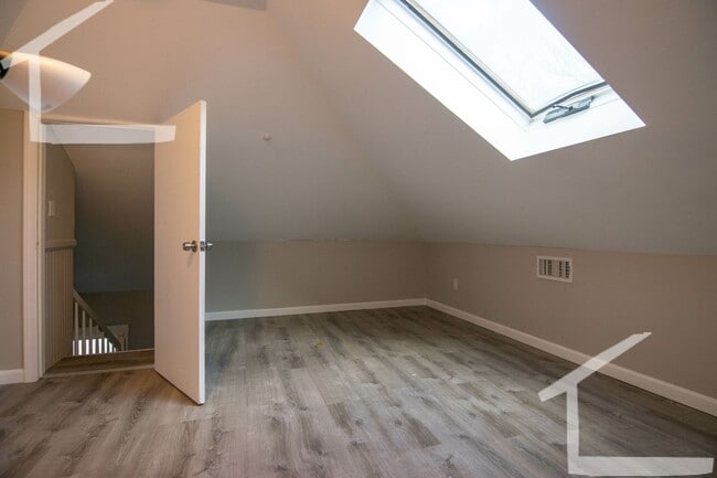 Photo - 9/1 Large two-level 5BR/2BA near MBTA, BU & more