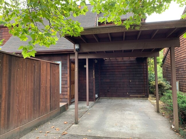 Building Photo - Two-Story Townhouse By Avery Park