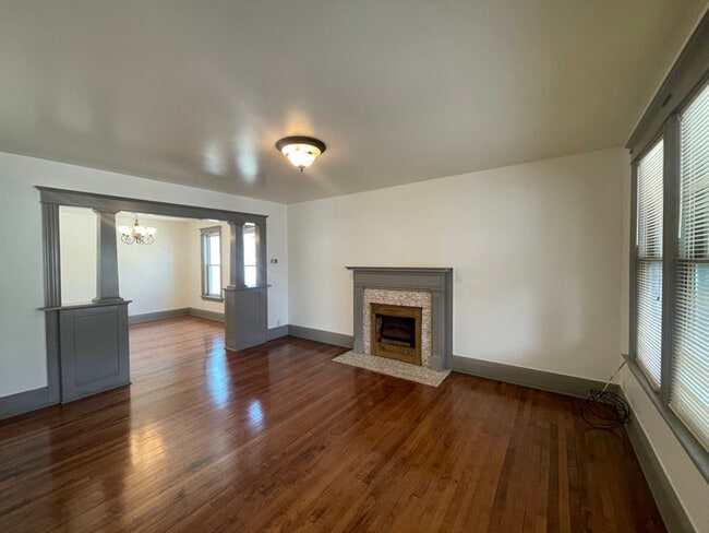 Building Photo - 32 Kenyon Ct Rental