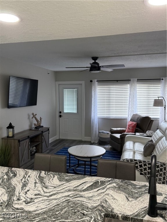 Building Photo - 3170 Matecumbe Key Rd Unit 111 Rental