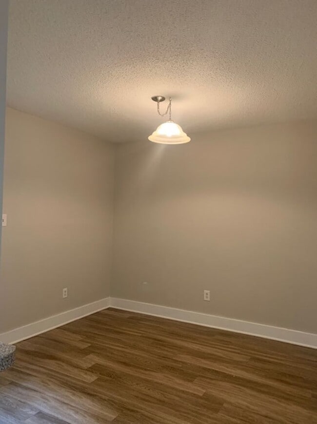 Photo - 118-122 Unit 120