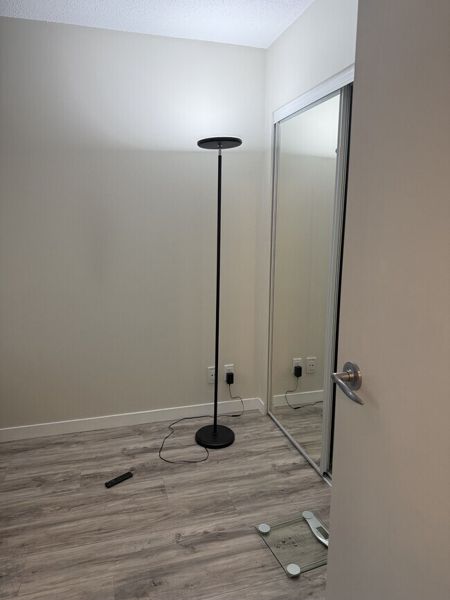 Photo - 1331 Alberni St