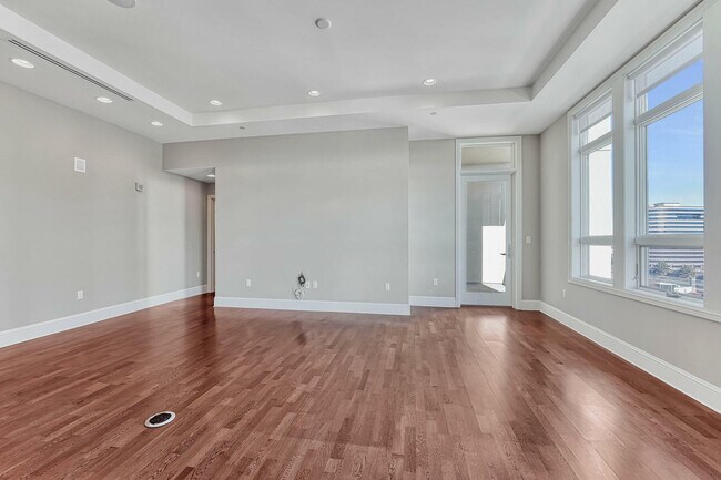 Photo - 5455 Landmark Pl Unit 701