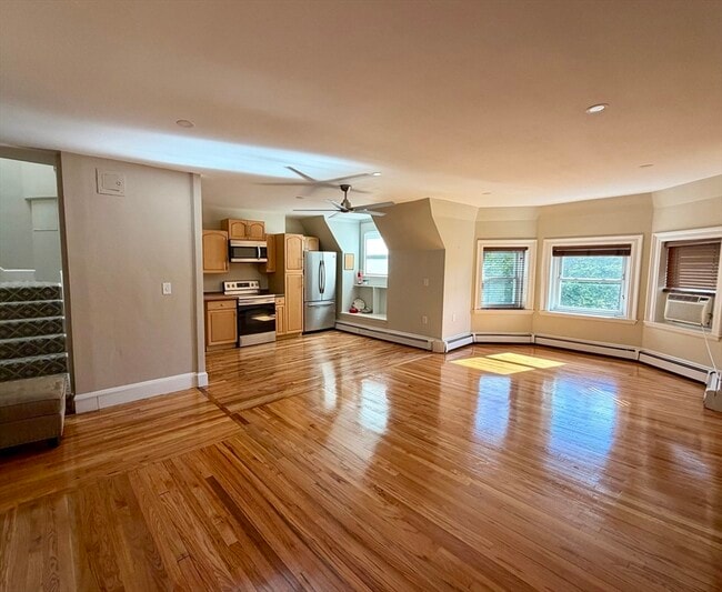 Photo - 318 Tappan St