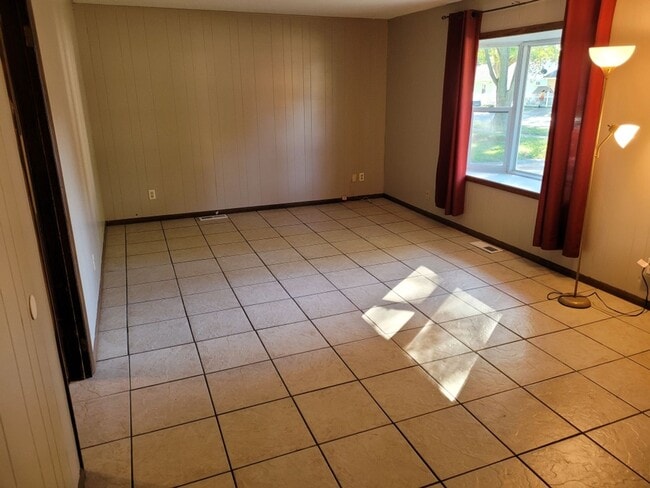 Photo - Great Ranch House next to a Park and Publi...