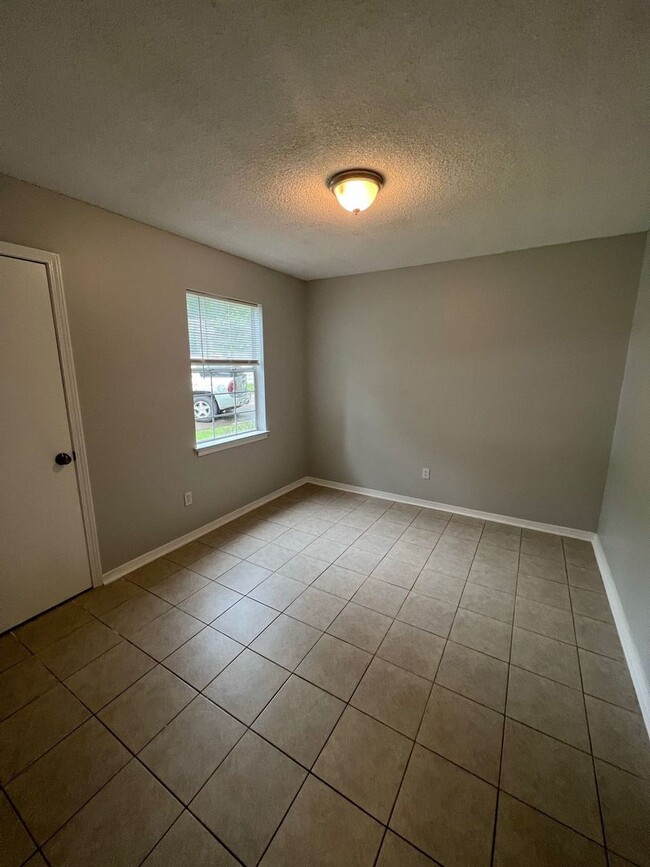 Photo - Just Plain Good Living!