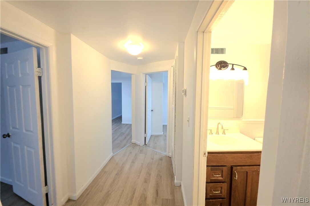 Photo - 50 Strasbourg Dr