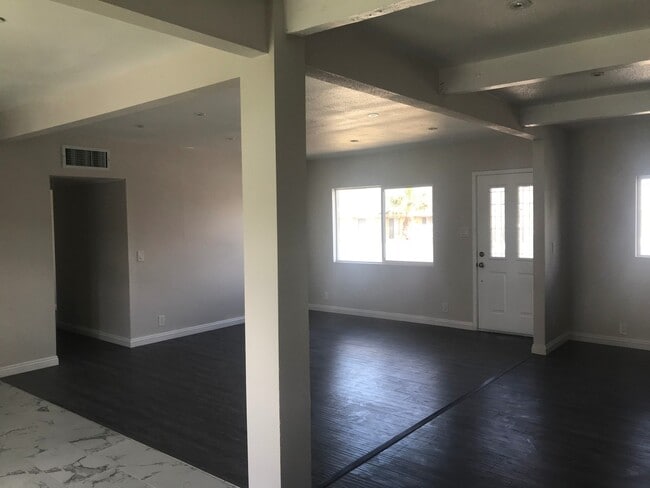 Photo - 18 Idaho Way