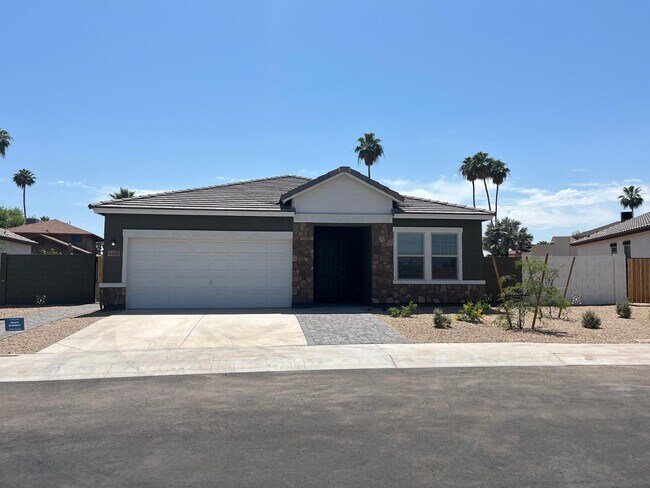 Photo - 4466 N 100th Dr