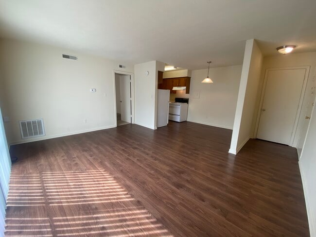 Sala de estar, comedor y entrada - Nottingham