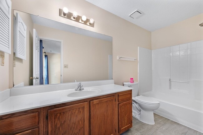 Photo - 2 Bed 2 Bath Home for rent in Yorktown!