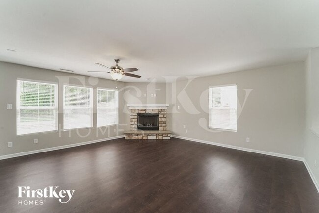 Photo - 1431 Waterlily Lane