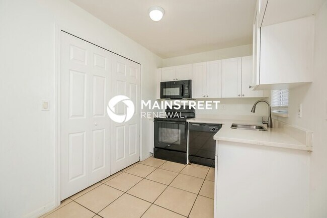 3 Bedroom Pet-Friendly Home in Fort Myers, FL with Main Street Renewal