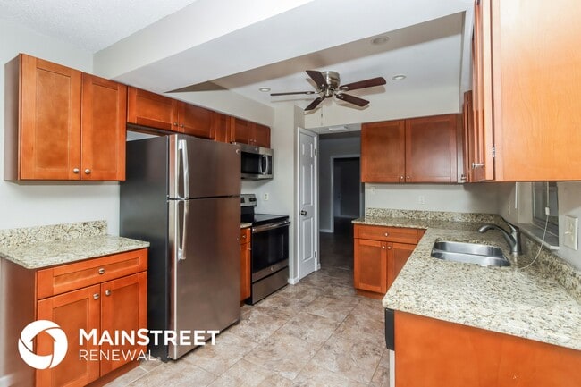 Photo - 1173 Brook St NE