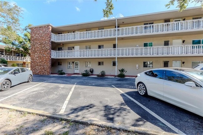 Photo - 3755 S School Ave Unidad 47