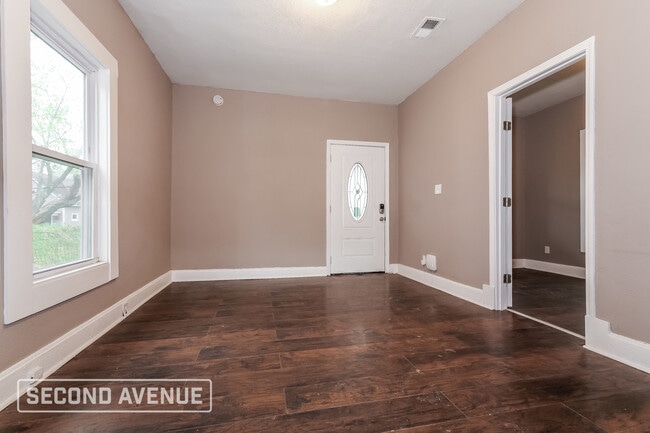 Photo - 61 S 11th St