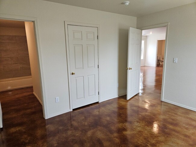 Photo - 1902 7th Ave