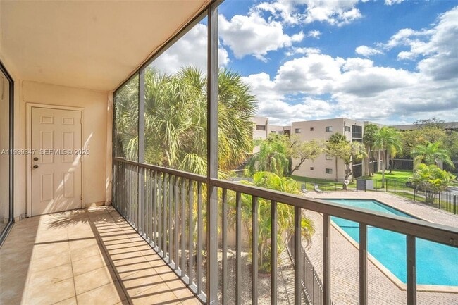 Building Photo - 8540 SW 133rd Avenue Rd Unit 312