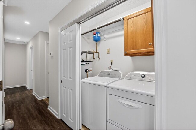 Photo - 11530 Tomahawk Trail W