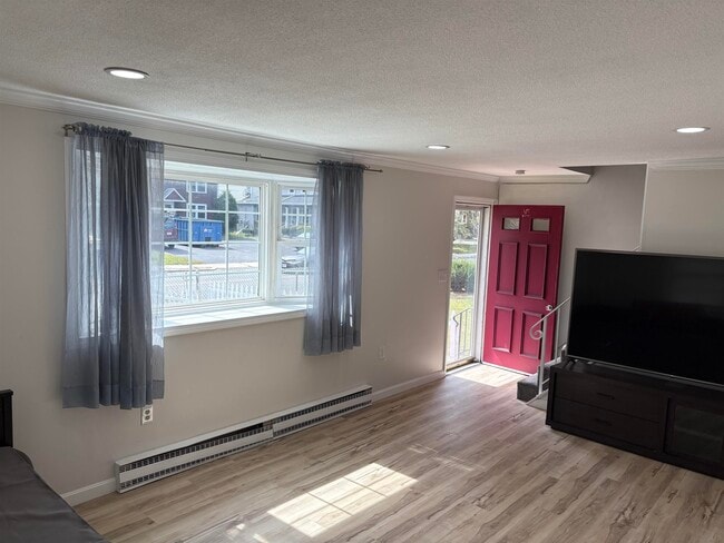 Photo - 61-63-63 Pelham St