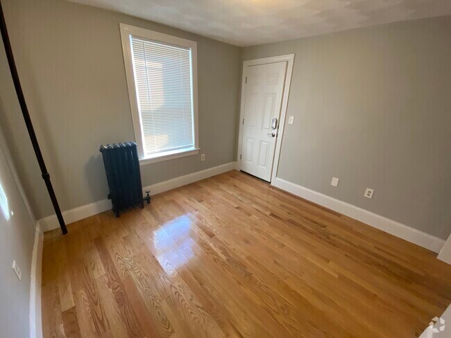 Building Photo - 309 Highland Ave Unit A Rental