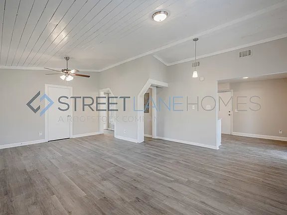 Photo - 4550 Timothy St