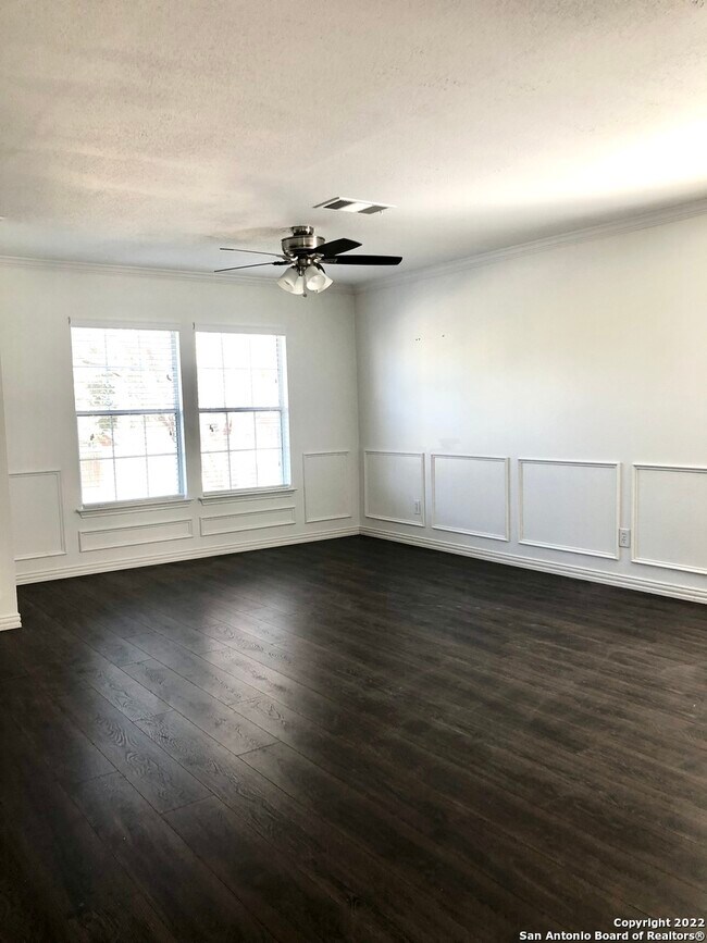 Photo - 8514 Coppermine-