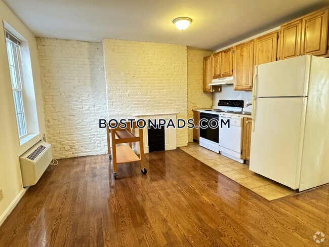 Building Photo - 76 Tyler St Unit 3rd Rental