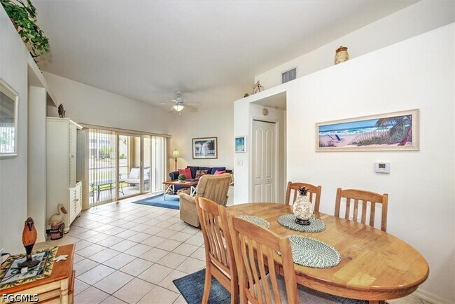 Photo - 12171 Summergate Cir Unit 102