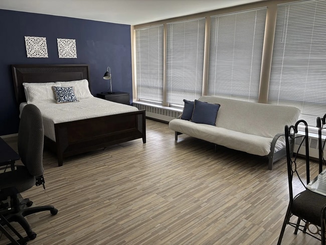 Photo - 1450 E 55th Pl Unidad 927S