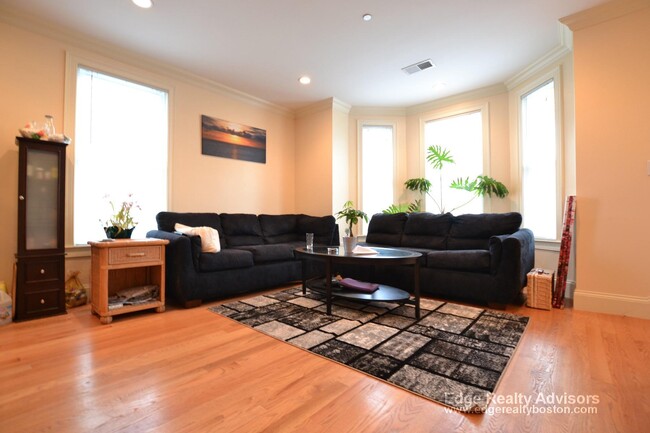 Photo - 9 Sparhawk St Condo Unit 3