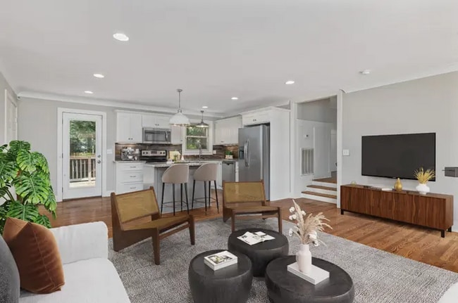 Photo - 414 Figuers Dr